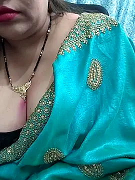 Snapshot of Mayuri77 chatting on March 2025 09:43:02 PM Mayuri77 online show from March 2025 09:43:02 PM