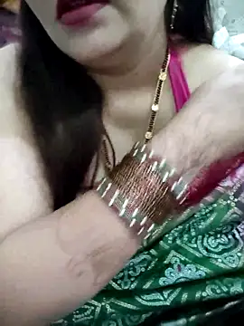 Snapshot of Mayuri77 chatting on October 2025 07:04:02 PM Mayuri77 online show from October 2025 07:04:02 PM