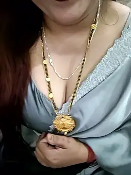 Snapshot of Mayuri77 chatting on November 2025 03:34:02 PM Mayuri77 online show from November 2025 03:34:02 PM