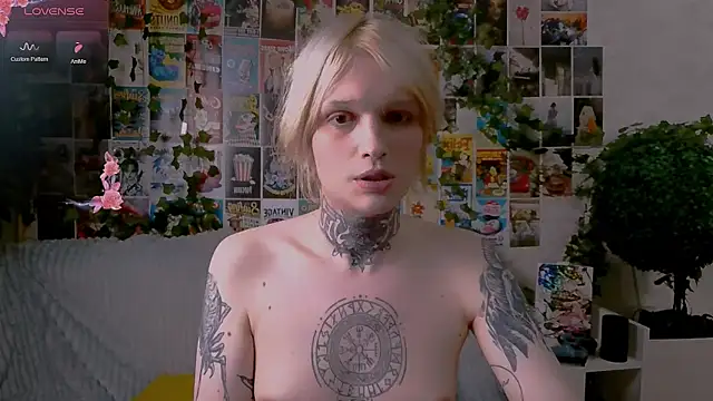 Simona Rain online show from September 2025 10:04:02 PM