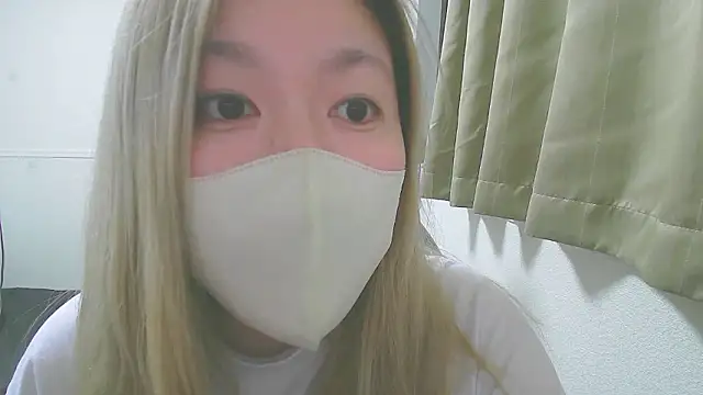 Snapshot of Remi_official chatting on April 2026 02:20:01 PM Remi official online show from April 2026 02:20:01 PM