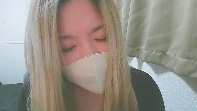 Snapshot of Remi_official chatting on April 2026 10:10:01 AM Remi official online show from April 2026 10:10:01 AM