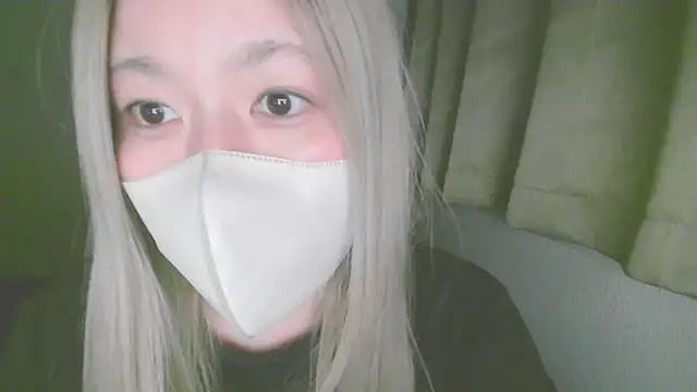 Snapshot of Remi_official chatting on April 2026 07:04:01 PM Remi official online show from April 2026 07:04:01 PM