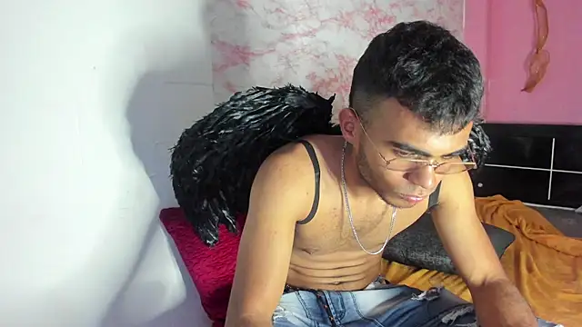 alessandro 2005 online show from February 2025 11:45:01 PM