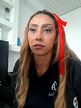 salome drasin online show from January 2026 03:28:01 PM