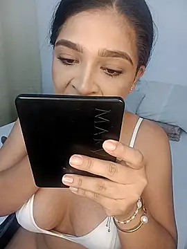 AdeleGray online show from November 2025 09:41:01 AM