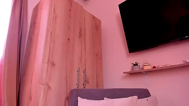 sofiaVelez01 online show from June 2026 04:42:02 PM