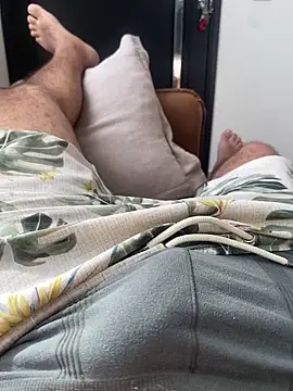 FabioF698 online show from February 2026 07:03:02 PM