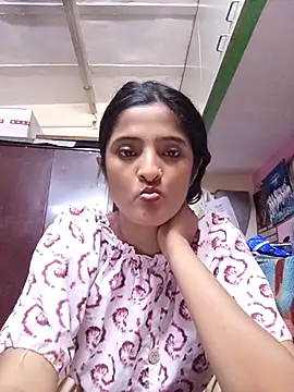 BabySlimmy10 online show from October 2025 06:41:01 PM