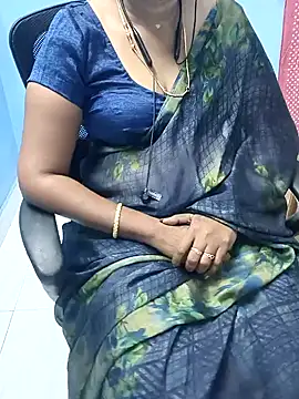 Snapshot of selvi_selvi chatting on December 2024 07:45:01 PM selvi selvi online show from December 2024 07:45:01 PM