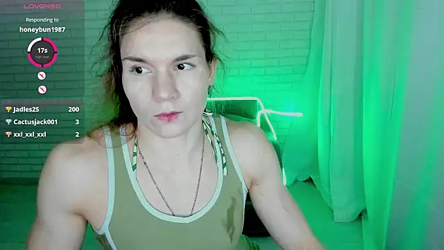 Lisa Ray online show from January 2025 05:27:01 AM