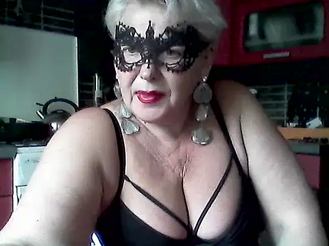 Lisa Suzie online show from June 2026 10:08:02 AM