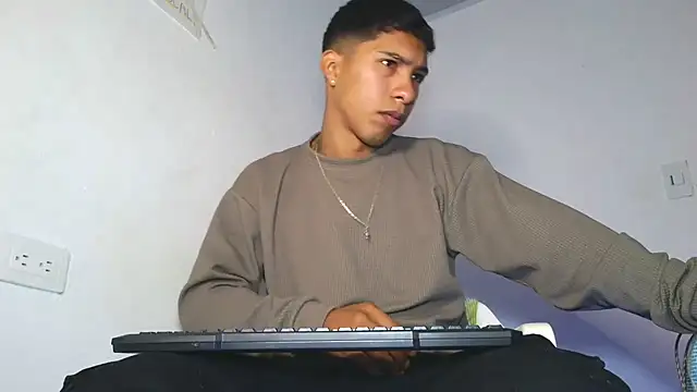 maximo vega newv online show from March 2026 07:42:01 PM