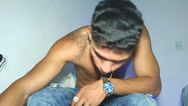 Snapshot of maximo_vega_newv chatting on March 2026 10:20:01 PM maximo vega newv online show from March 2026 10:20:01 PM