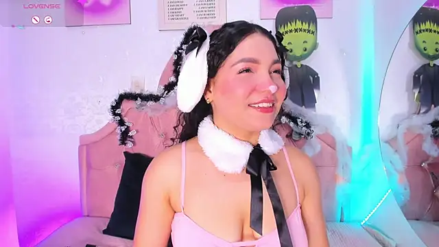 amandalee01 online show from October 2025 07:15:01 PM