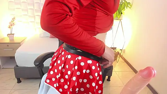 Snapshot of stephanya_ chatting on January 2025 02:14:02 AM stephanya online show from January 2025 02:14:02 AM