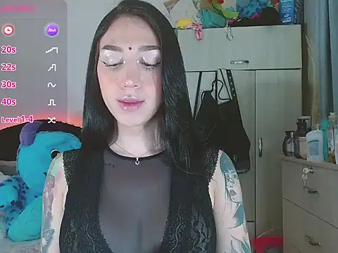 Snapshot of karla_zambrano chatting on March 2025 02:23:02 AM karla zambrano online show from March 2025 02:23:02 AM