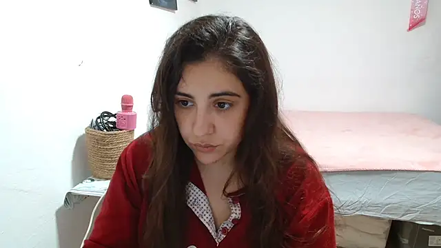 Ursumi1 online show from April 2026 09:23:01 PM