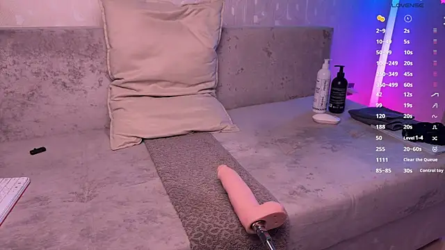 Snapshot of Walt_Enjoy chatting on July 2026 10:52:02 AM Walt Enjoy online show from July 2026 10:52:02 AM