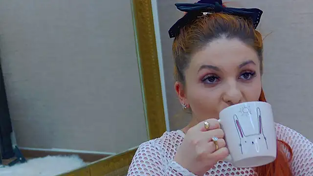 Snapshot of FoxyJoy chatting on March 2025 04:28:01 AM FoxyJoy online show from March 2025 04:28:01 AM