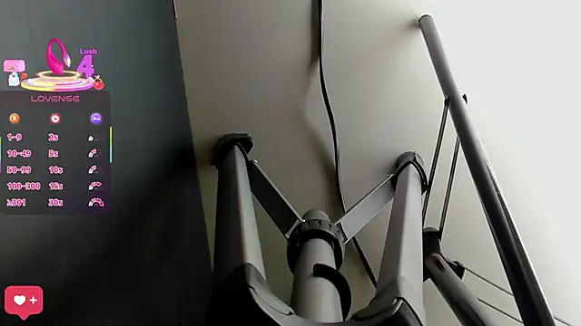 Tamaraa Serra online show from October 2025 12:59:01 PM