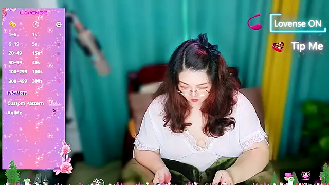 Snapshot of Weiwei5200 chatting on October 2025 11:56:02 AM Weiwei5200 online show from October 2025 11:56:02 AM