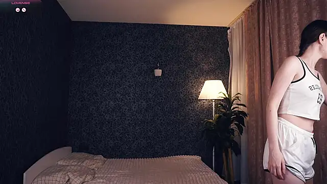 Snapshot of MoiraHavins chatting on November 2025 05:08:02 AM MoiraHavins online show from November 2025 05:08:02 AM