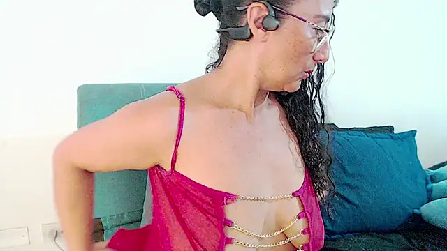 Snapshot of naugthyshanoon chatting on June 2026 11:33:02 PM naugthyshanoon online show from June 2026 11:33:02 PM