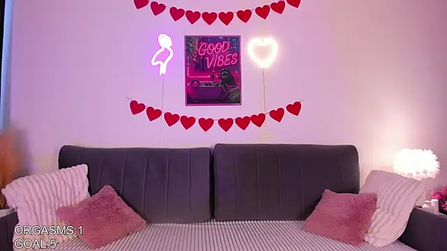 Snapshot of naomi_asian chatting on February 2026 11:08:02 AM naomi asian online show from February 2026 11:08:02 AM