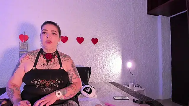 Snapshot of poisson_ivy chatting on September 2025 08:24:02 PM poisson ivy online show from September 2025 08:24:02 PM