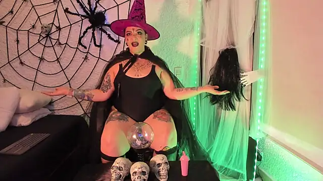 Snapshot of poisson_ivy chatting on October 2025 08:17:01 PM poisson ivy online show from October 2025 08:17:01 PM