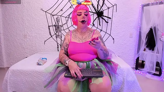 Snapshot of poisson_ivy chatting on October 2025 08:05:01 PM poisson ivy online show from October 2025 08:05:01 PM