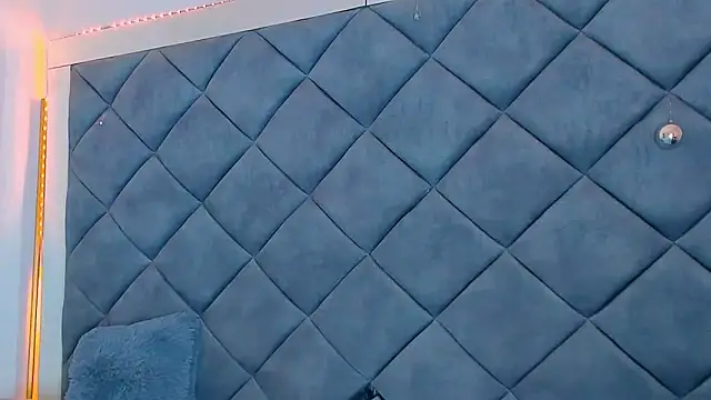 Snapshot of Nellyhills chatting on January 2025 08:34:02 PM Nellyhills online show from January 2025 08:34:02 PM