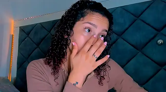 Snapshot of Nellyhills chatting on February 2025 04:47:01 PM Nellyhills online show from February 2025 04:47:01 PM