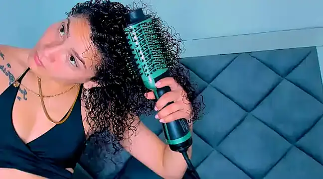 Snapshot of Nellyhills chatting on February 2025 12:39:02 PM Nellyhills online show from February 2025 12:39:02 PM