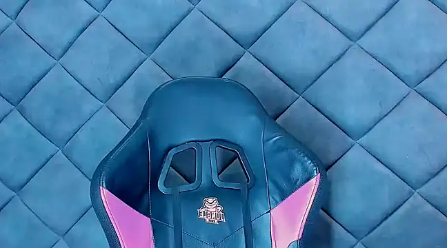 Snapshot of Nellyhills chatting on February 2025 03:49:01 PM Nellyhills online show from February 2025 03:49:01 PM