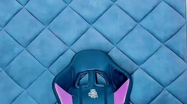 Snapshot of Nellyhills chatting on February 2025 12:43:02 PM Nellyhills online show from February 2025 12:43:02 PM