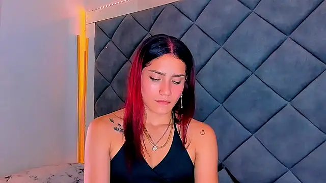 Snapshot of Nellyhills chatting on February 2025 07:19:02 PM Nellyhills online show from February 2025 07:19:02 PM