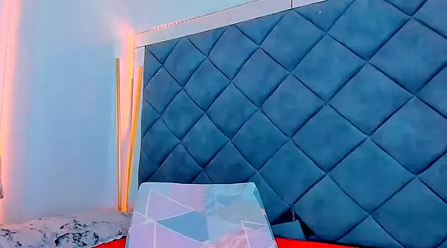 Snapshot of Nellyhills chatting on February 2025 02:31:01 AM Nellyhills online show from February 2025 02:31:01 AM