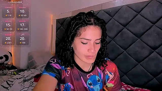 Snapshot of Nellyhills chatting on September 2025 11:59:01 AM Nellyhills online show from September 2025 11:59:01 AM