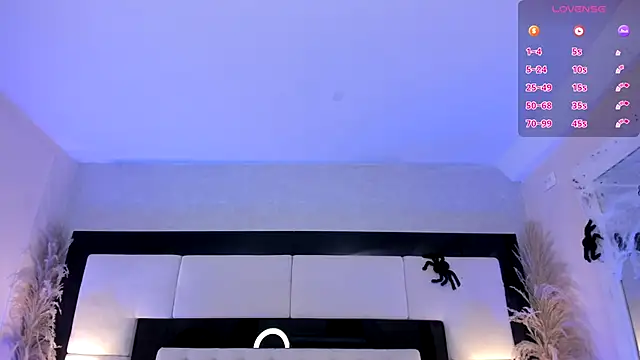 Snapshot of CarlaRossi_ chatting on October 2025 07:36:02 PM CarlaRossi online show from October 2025 07:36:02 PM