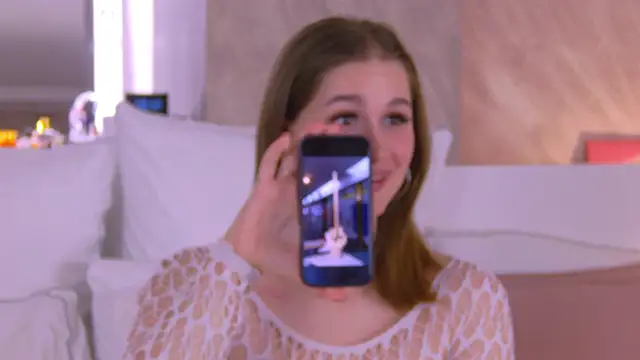 EllieHayes online show from March 2025 09:03:01 PM