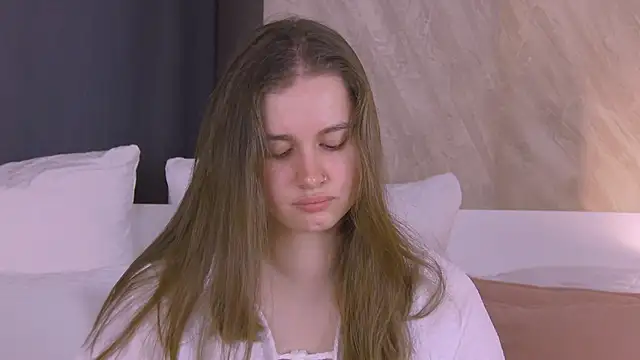 Snapshot of EllieHayes chatting on March 2026 09:30:02 PM EllieHayes online show from March 2026 09:30:02 PM