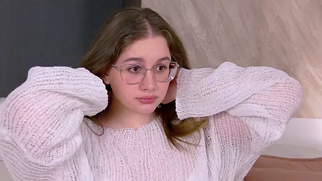 EllieHayes online show from June 2026 11:01:02 AM
