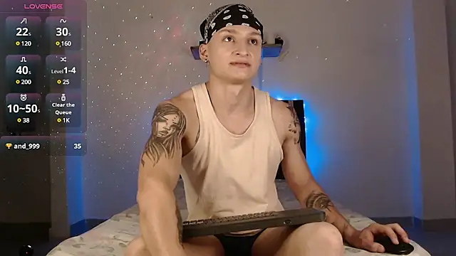 arthurphoenix  online show from December 2024 05:44:01 AM