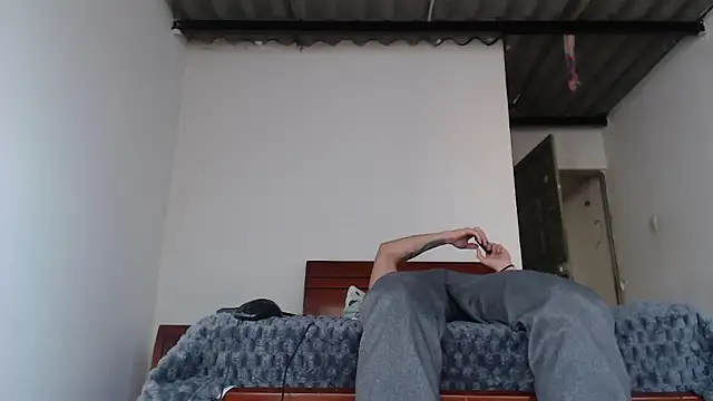 arthurphoenix  online show from November 2025 07:57:02 PM