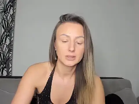 Snapshot of AudreyJoy chatting on February 2025 01:14:02 AM AudreyJoy online show from February 2025 01:14:02 AM