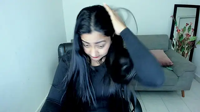 Adele Sweett online show from November 2025 10:37:02 AM