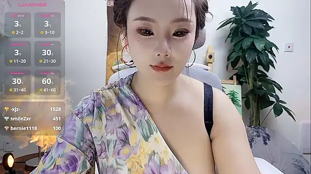 ChuChu1991 online show from December 2024 08:26:02 PM