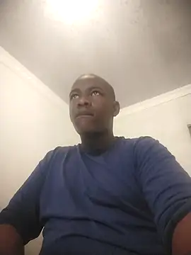 Snapshot of zuludog chatting on May 2026 08:10:02 AM zuludog online show from May 2026 08:10:02 AM